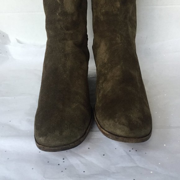 Michael Kors Taupe Suede Ankle Chain Boot!  - 9M - Picture 4 of 12